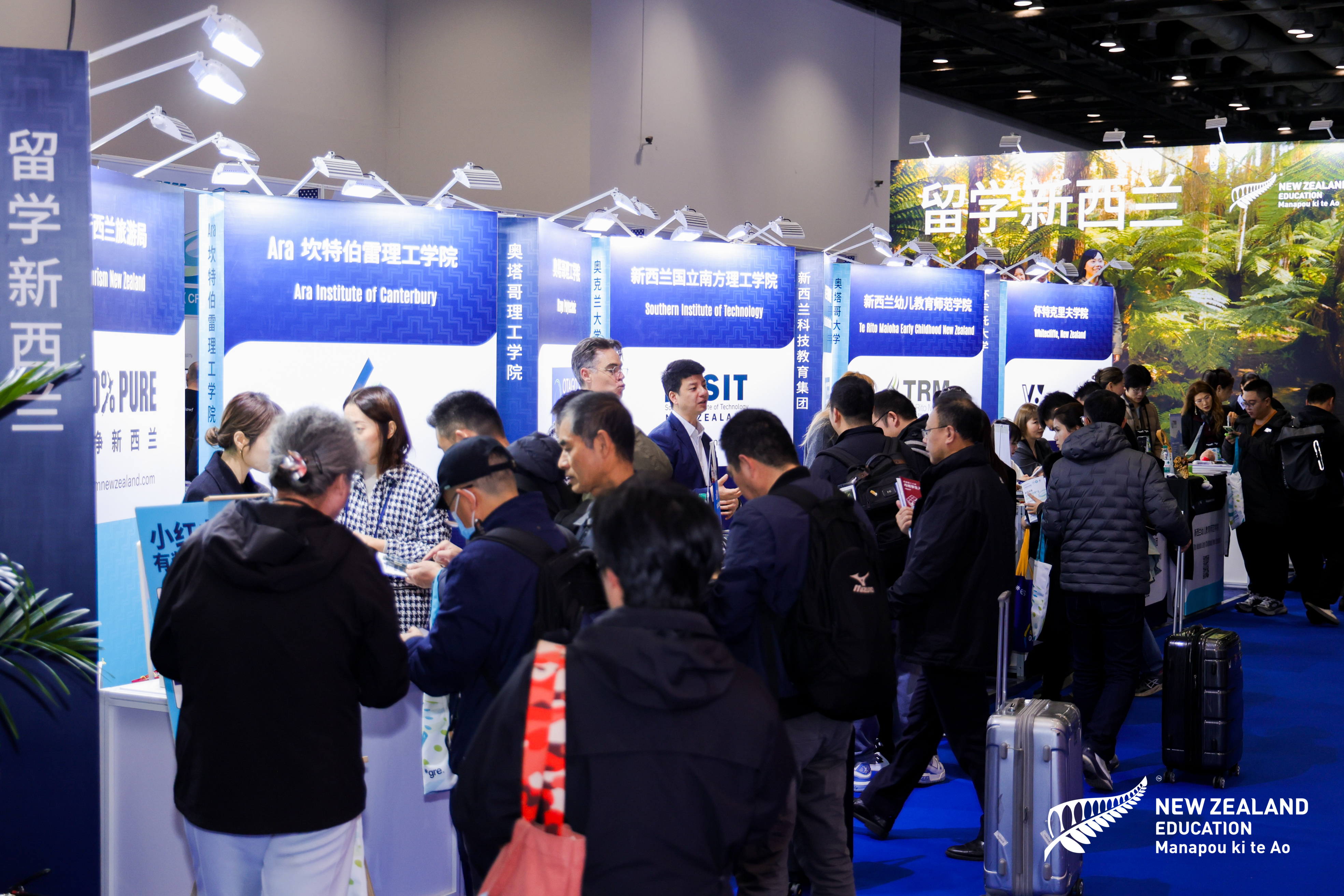 3R8A2071 opq4078594192